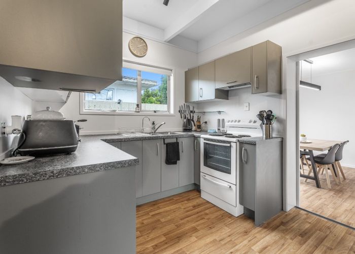  at 1/2 Edwards Avenue, Henderson, Auckland