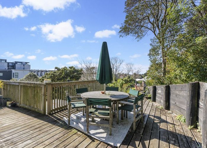  at 1A Argyle Road, Browns Bay, North Shore City, Auckland