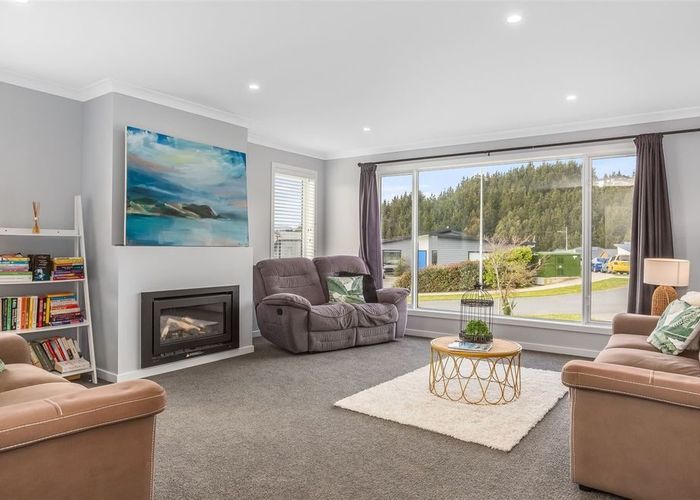  at 16 Schooner Drive, Whitby, Porirua