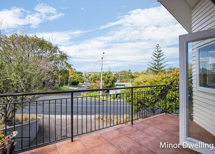  at 42 Glenfern Road, Mellons Bay, Auckland