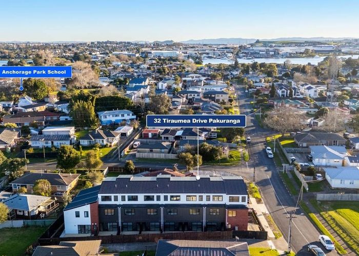  at 3/32 Tiraumea Drive, Pakuranga, Auckland