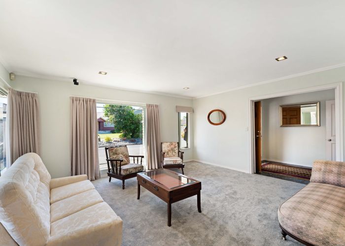  at 9 Trossach Place, Wattle Downs, Auckland