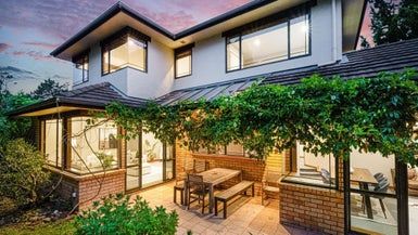  at 8 Greenwoods Close, Titirangi, Auckland