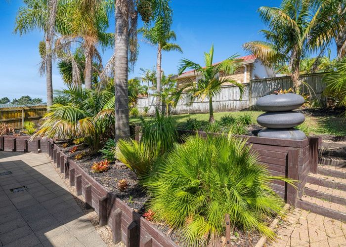  at 4 Westminster Gardens, Unsworth Heights, North Shore City, Auckland