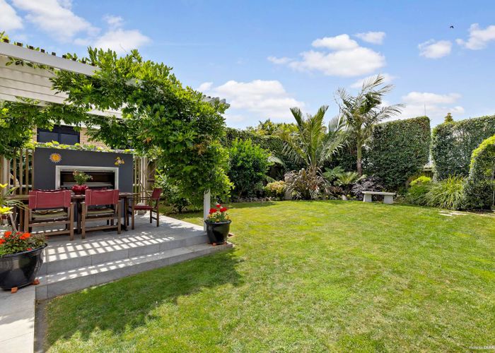  at 21 Hollywood Avenue, Royal Oak, Auckland
