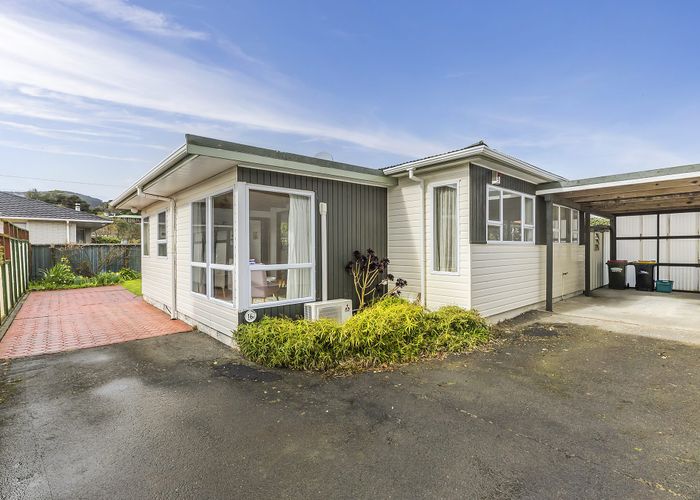  at 16C Beauchamp Street, Tawa, Wellington