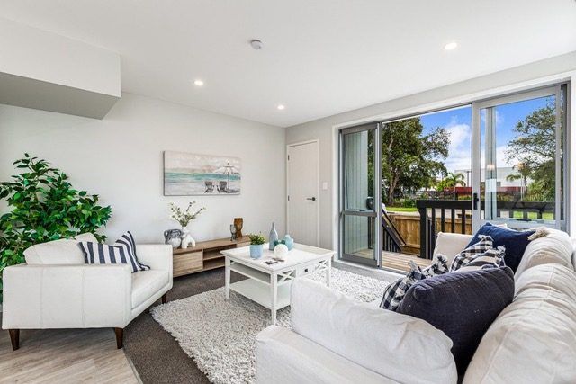  at 2/51 Wharf Road, Te Atatu Peninsula, Auckland