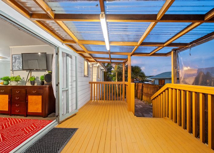  at 2/8 Martha Lane, Weymouth, Manukau City, Auckland