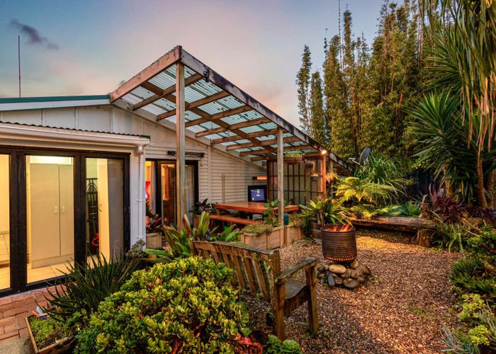  at 74 Christian Road, Swanson, Auckland