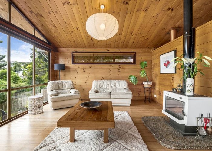  at 105 Kia Ora Road, Beach Haven, North Shore City, Auckland