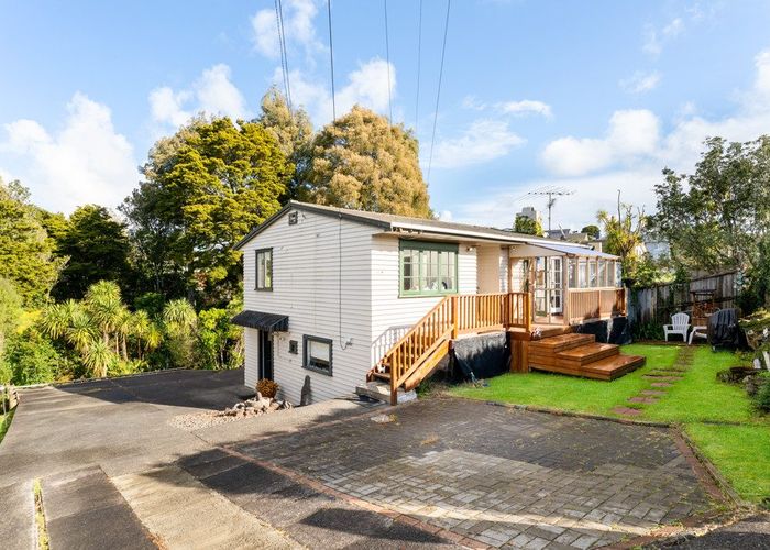  at 49 Pupuke Road, Birkenhead, North Shore City, Auckland