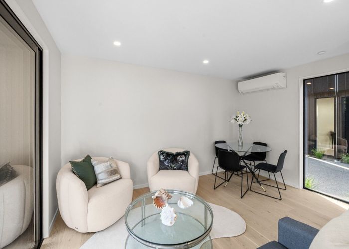  at 2/9 Innes Road, St. Albans, Christchurch City, Canterbury