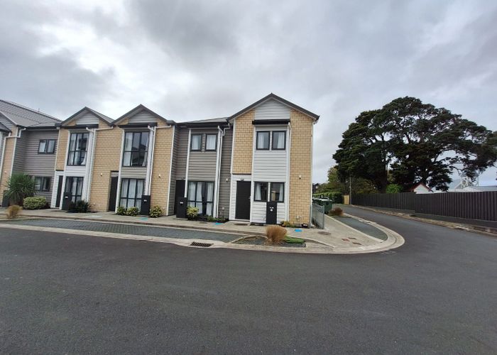  at 10/4 Wallson Crescent, Wiri, Manukau City, Auckland