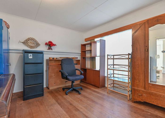  at 8 Hakiwai Road, Fernhill