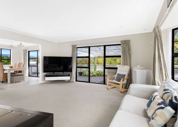  at 12 Ash Place -House, Whalers Gate, New Plymouth, Taranaki