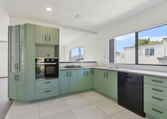  at 34 Capilano Place, Glenfield, North Shore City, Auckland
