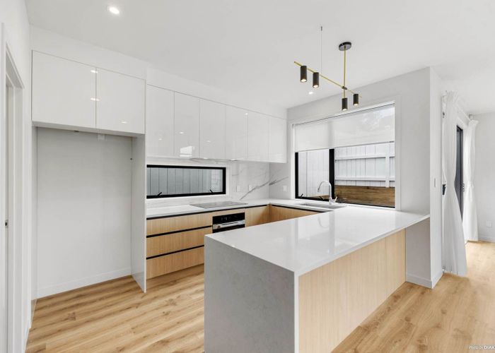 at 2/36 Northboro Road, Hauraki, Auckland