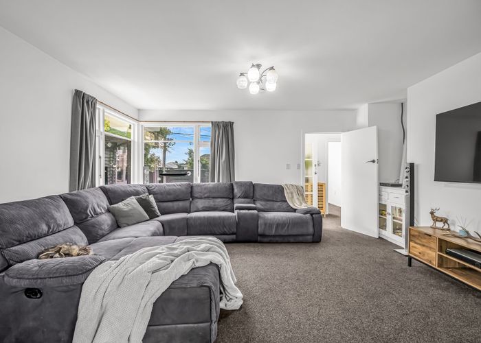  at 412 Breezes Road, Aranui, Christchurch City, Canterbury