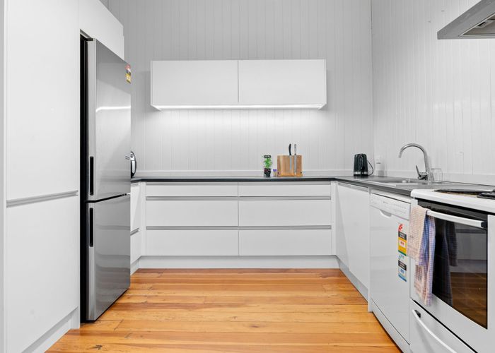  at 15 Wellington Street, Hamilton East, Hamilton, Waikato