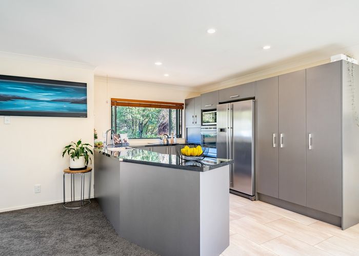  at 6 Sylvan Way, Silverstream, Upper Hutt