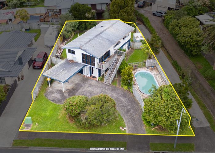  at 21 Meadway, Sunnyhills, Manukau City, Auckland