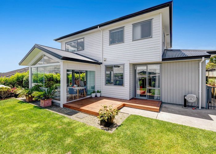  at 16 Kingfisher Road, Silverdale, Silverdale