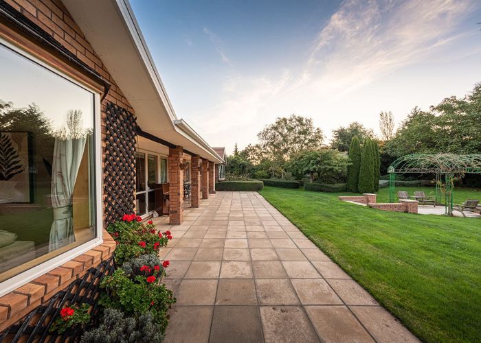  at 10 Faith Place, Christchurch