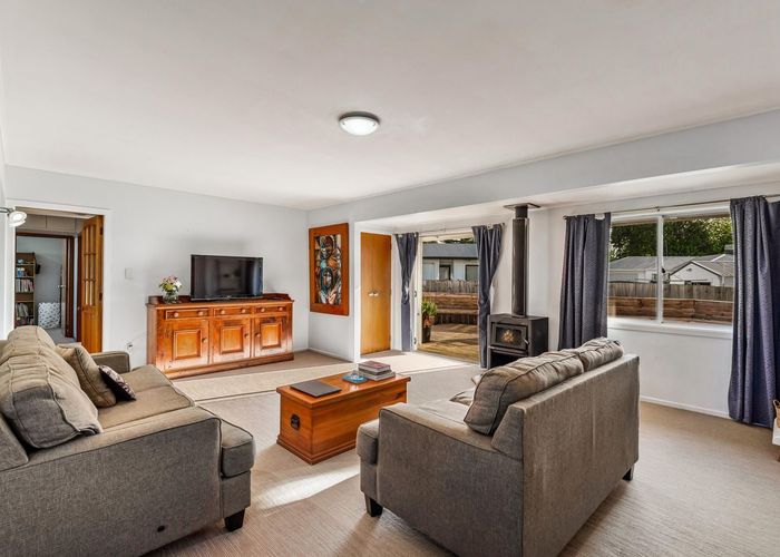  at 95 Metcalfe Road, Ranui, Auckland