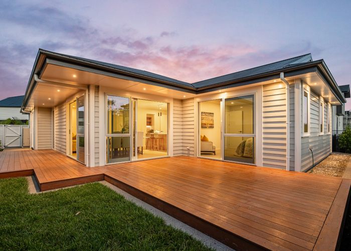  at 10 Lucent Lane, Milldale, Rodney, Auckland