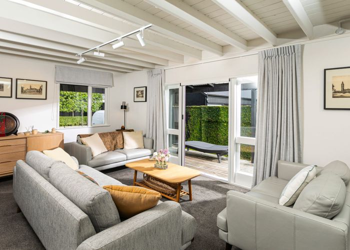  at 3B Shiloh Way, Greenhithe, Auckland