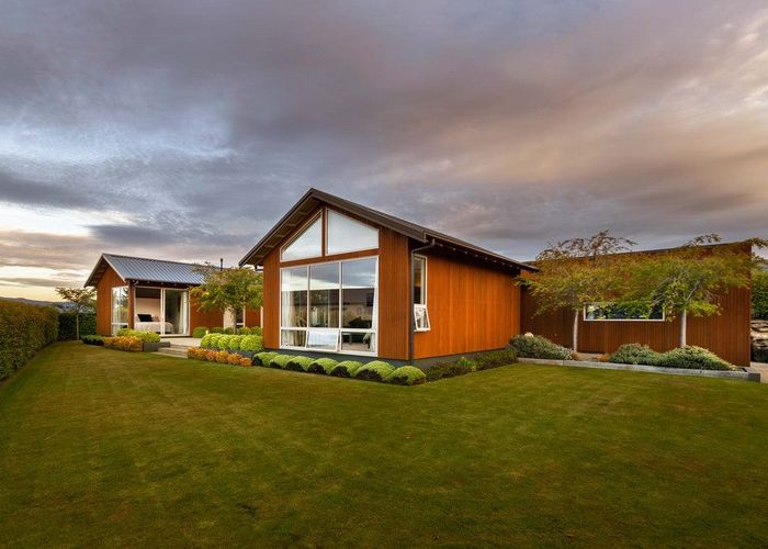  at 8 Ruby Ridge, Wanaka