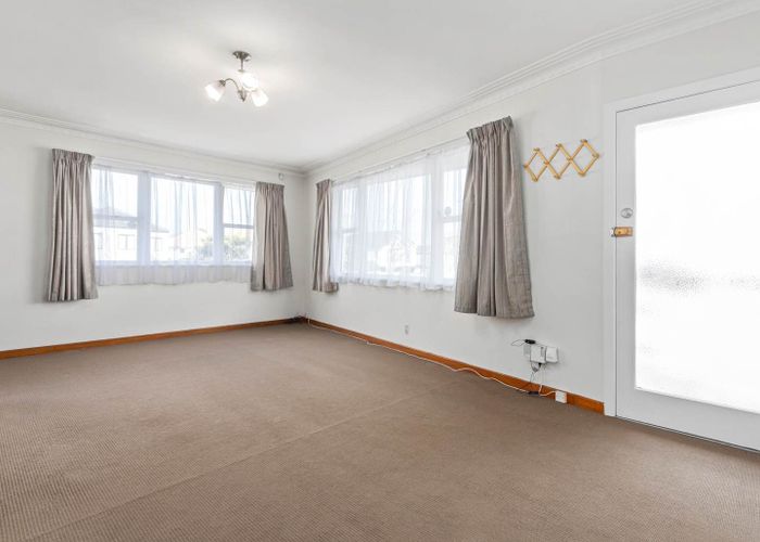  at 1/25 Queen Mary Avenue, Epsom, Auckland