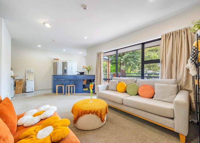  at 15/3 The Avenue, Albany, North Shore City, Auckland
