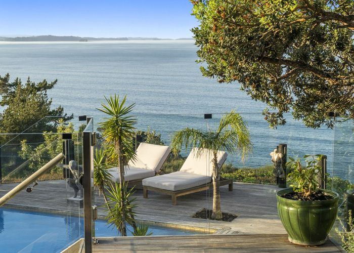  at 86 Vipond Road, Stanmore Bay, Whangaparaoa