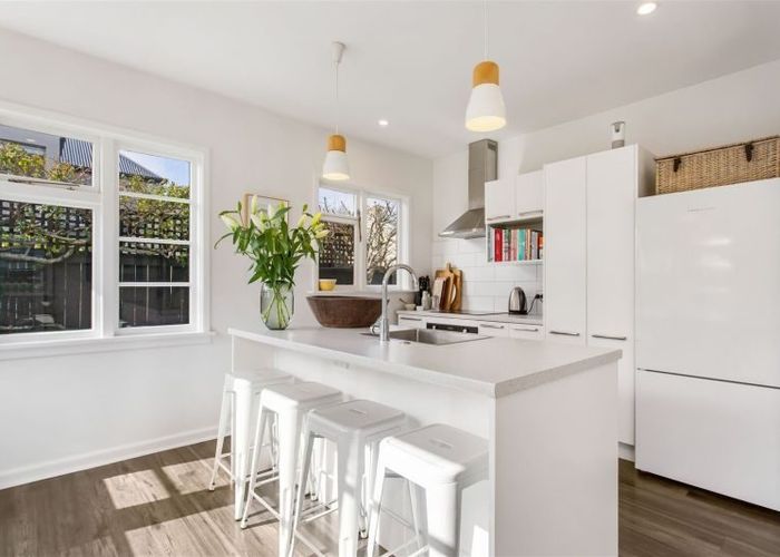  at 52 Paparoa St, Papanui, Christchurch City, Canterbury