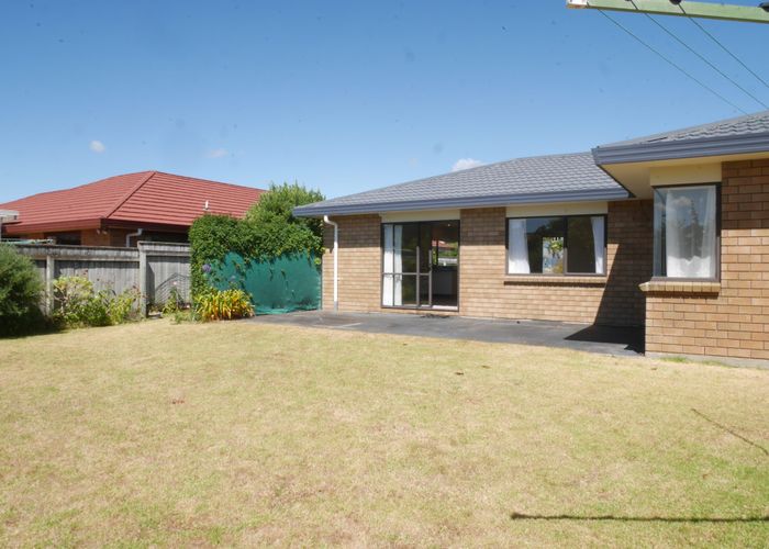  at 125 Queens Road, Waikanae Beach, Waikanae