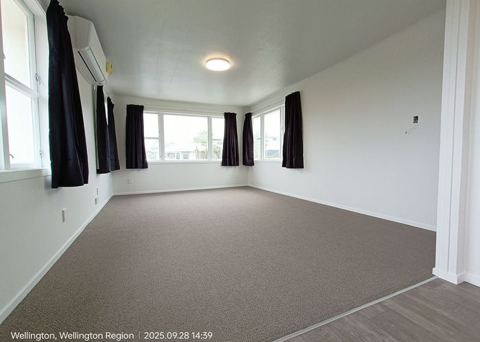  at 35 Kenmore Street, Newlands, Wellington, Wellington