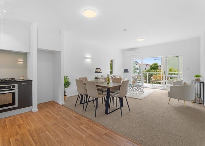  at 8B Arotau Place, Grafton, Auckland City, Auckland