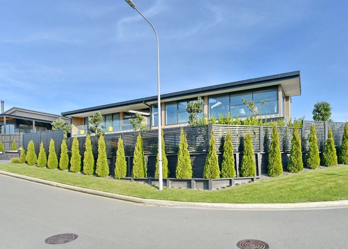  at 2 Dove Grove, Westmorland, Christchurch City, Canterbury