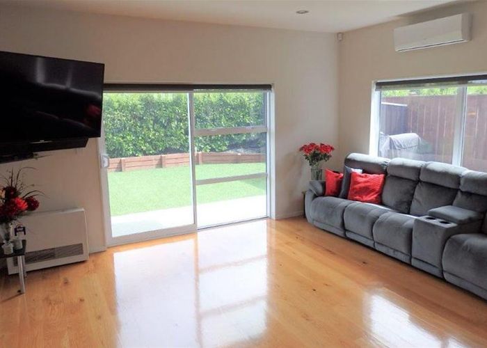  at 51 Pickaberry Avenue, Karaka, Papakura