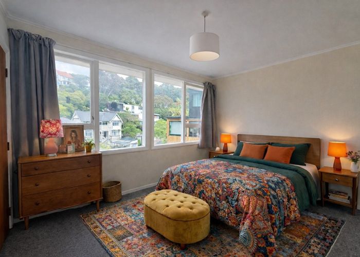  at 32 Ngaio Road, Kelburn, Wellington, Wellington