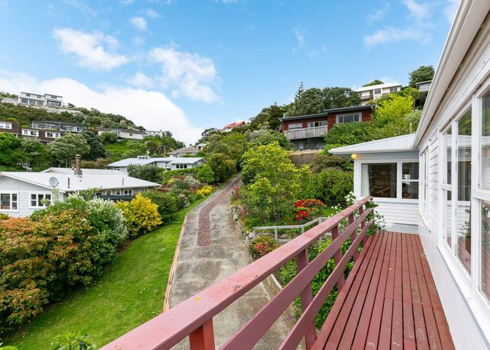  at 2 Wye Street, Island Bay, Wellington