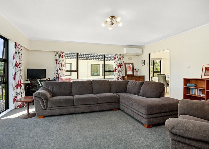  at 6 Zande Terrace, Tawa, Wellington, Wellington