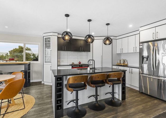  at 152 Endeavour Drive, Whitby, Porirua