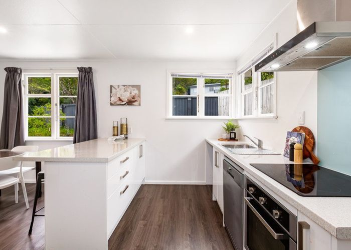  at 16 Rintoul Grove, Stokes Valley, Lower Hutt, Wellington