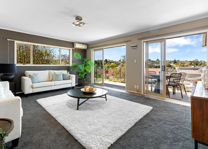  at 9 Robin Lane, Browns Bay, North Shore City, Auckland