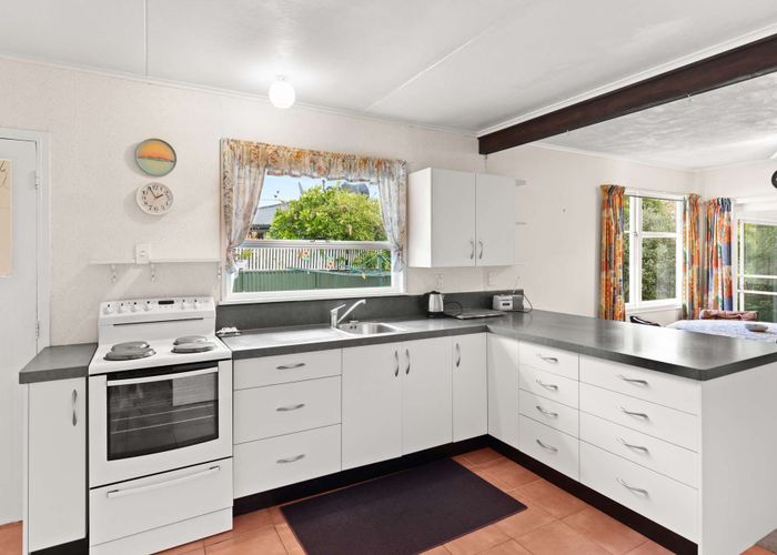  at 20 Kent Crescent, Awapuni, Palmerston North