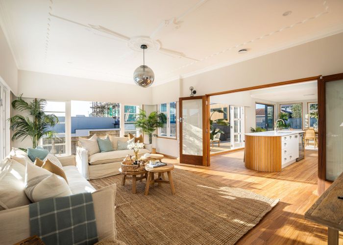  at 5 Strandon Place, Strandon, New Plymouth