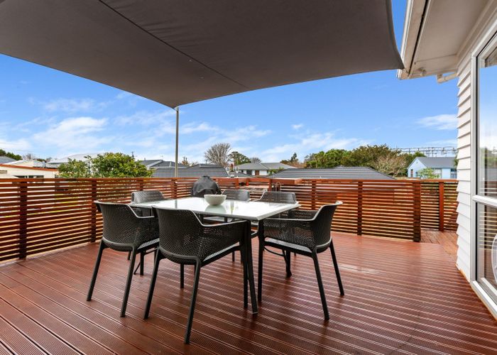  at 7 Saxton Road, Upper Vogeltown, New Plymouth