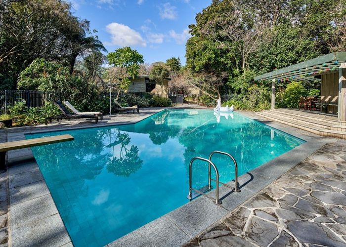 Free property data for 462 Te Moana Road, Waikanae homes.co.nz